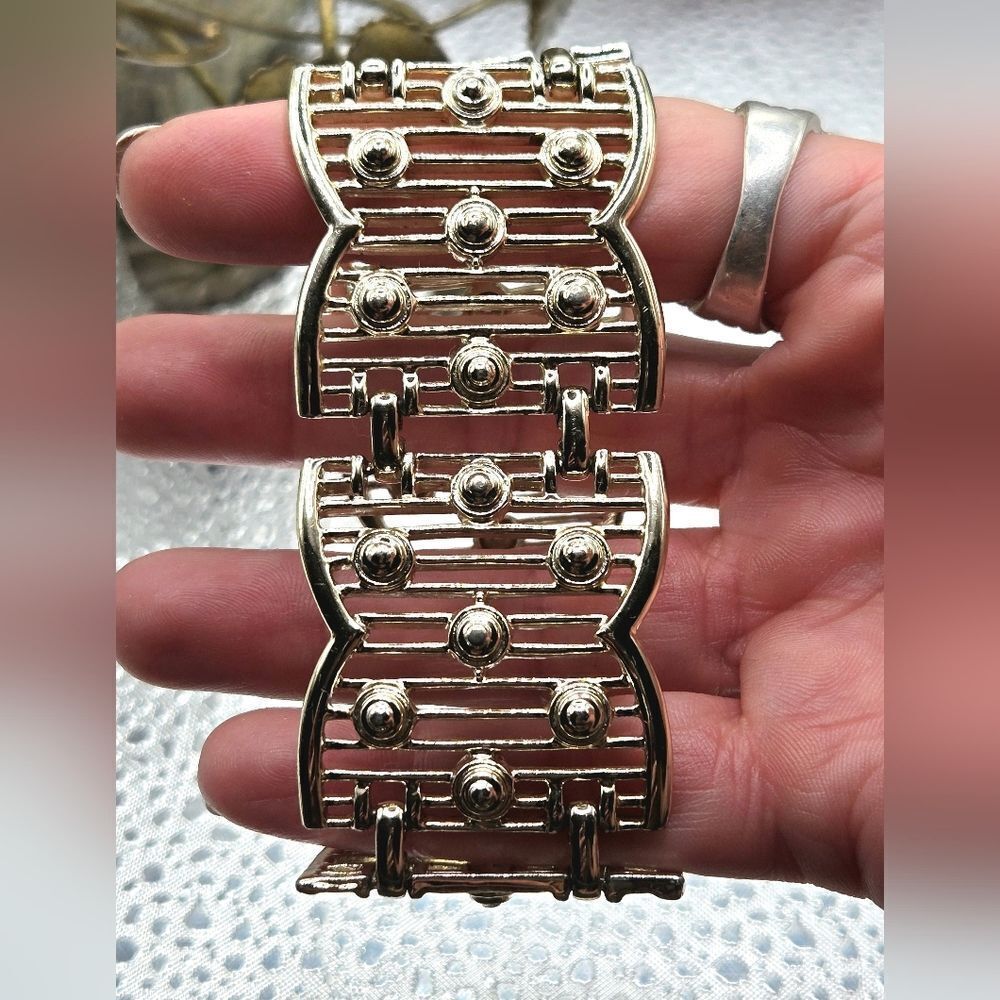 "5/$25" Square Cage Bead Link Gold Tone Statement Bracelet